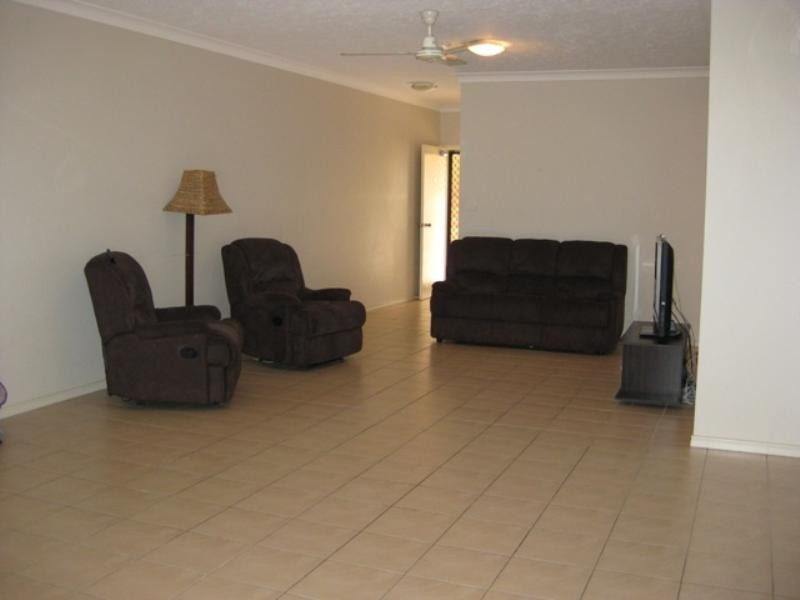 14/58 Intake Road, Redlynch QLD 4870