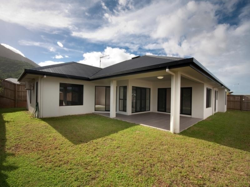 122 Springbrook Avenue, Redlynch QLD 4870