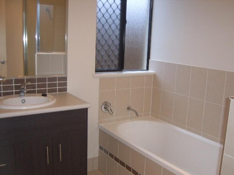 110 Fitzmaurice Drive, Bentley Park QLD 4869