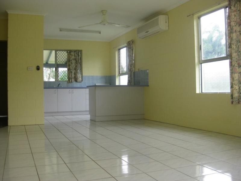 17 Windsor Close, Brinsmead QLD 4870