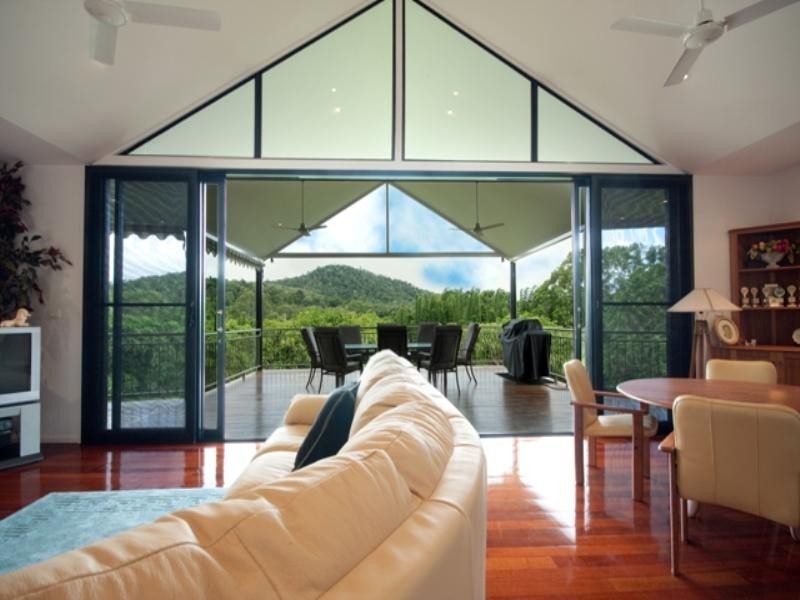 143 Veivers Drive, Kuranda QLD 4881