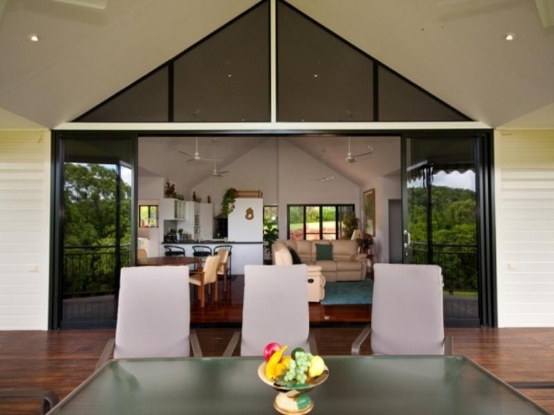 143 Veivers Drive, Kuranda QLD 4881