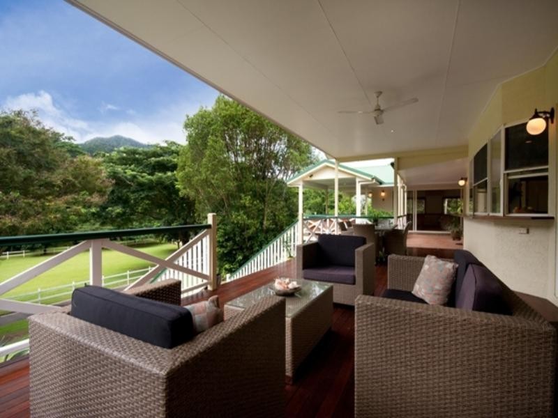 5 Crystal Close, Redlynch QLD 4870