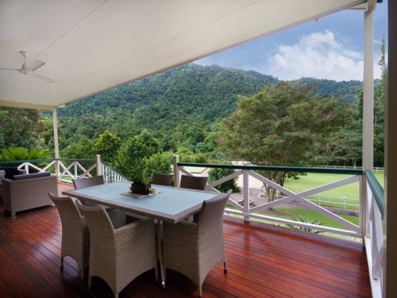 5 Crystal Close, Redlynch QLD 4870