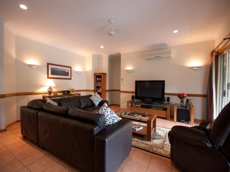 5 Crystal Close, Redlynch QLD 4870