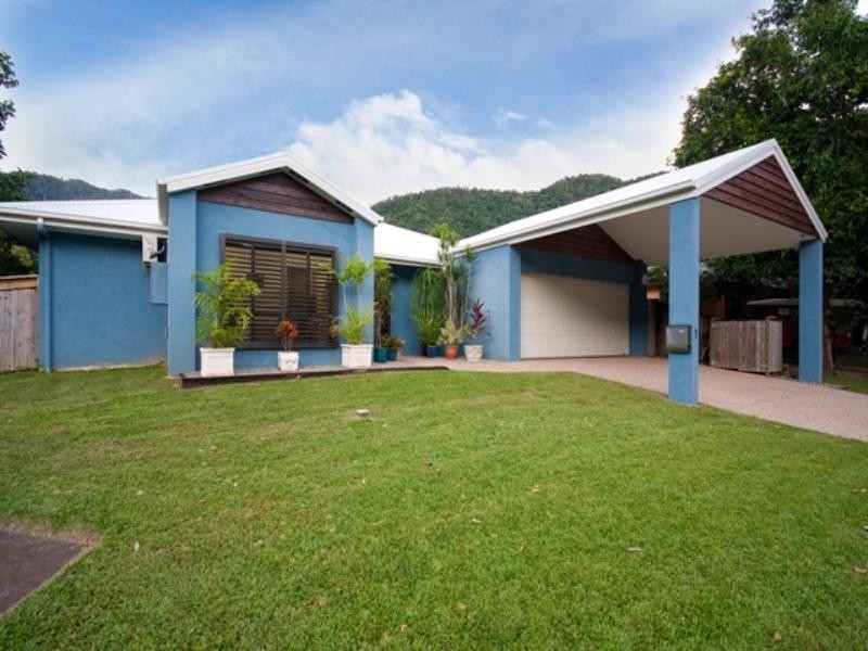 1 Fairley Street, Redlynch QLD 4870