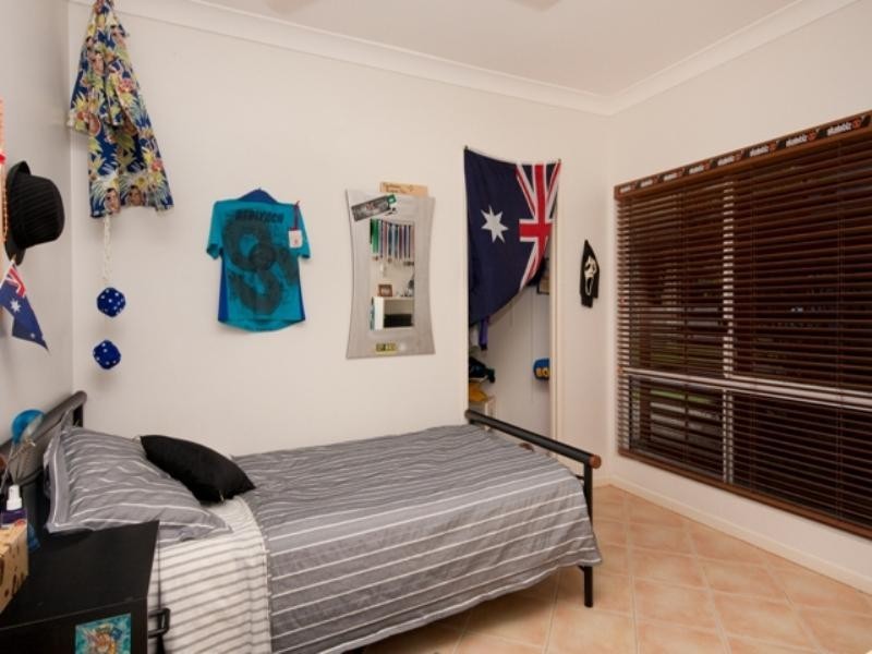 1 Fairley Street, Redlynch QLD 4870