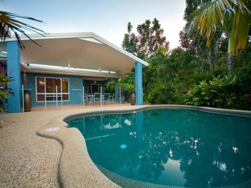1 Fairley Street, Redlynch QLD 4870