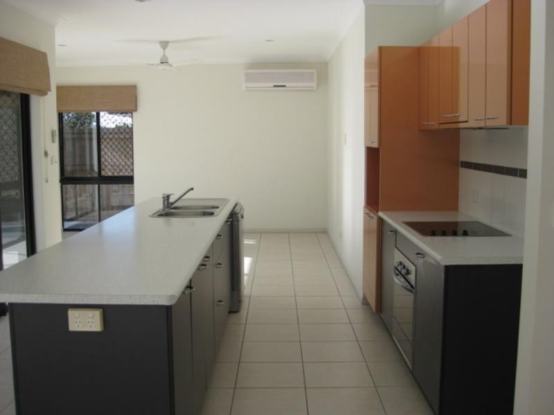 61 William Hickey Drive, Redlynch QLD 4870