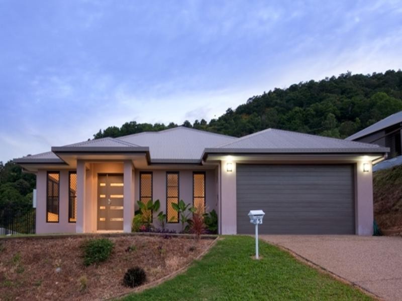 5 Buckinghamia Close, Redlynch QLD 4870