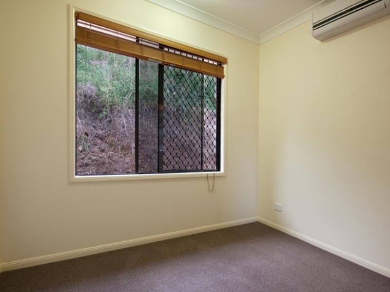 5 Buckinghamia Close, Redlynch QLD 4870