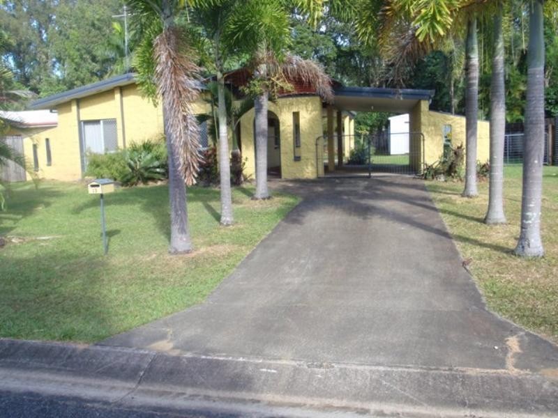 13 Windsor Close, Brinsmead QLD 4870