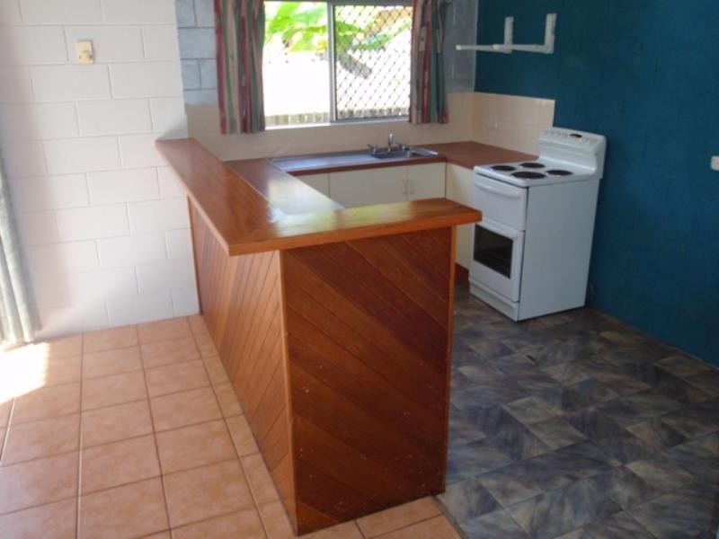 13 Windsor Close, Brinsmead QLD 4870