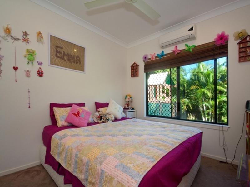 34 Regent Avenue, Redlynch QLD 4870