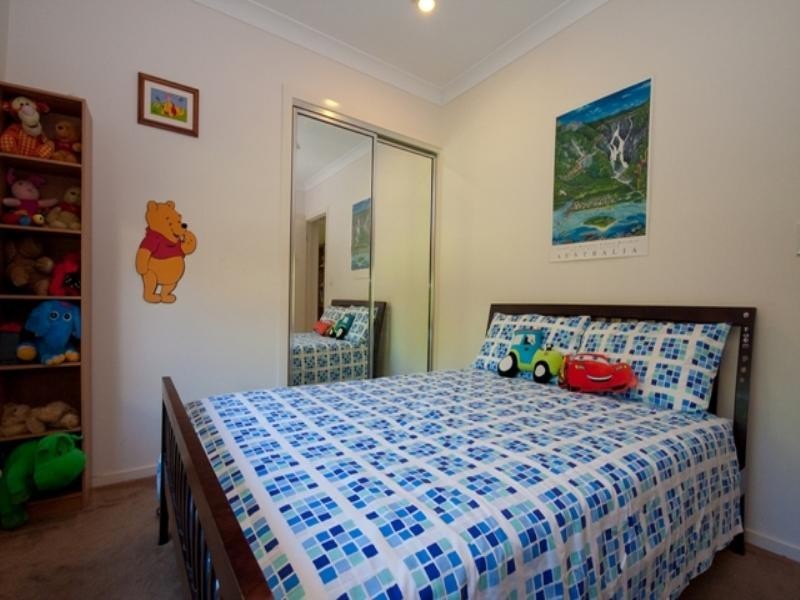 34 Regent Avenue, Redlynch QLD 4870