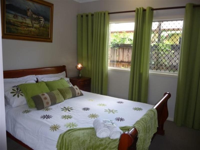 33 Red Ochre Court, Redlynch QLD 4870
