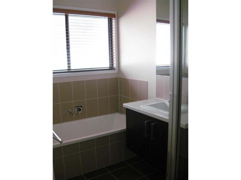 33 Lum Jim Street, Redlynch QLD 4870