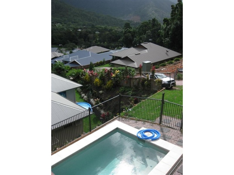 33 Lum Jim Street, Redlynch QLD 4870