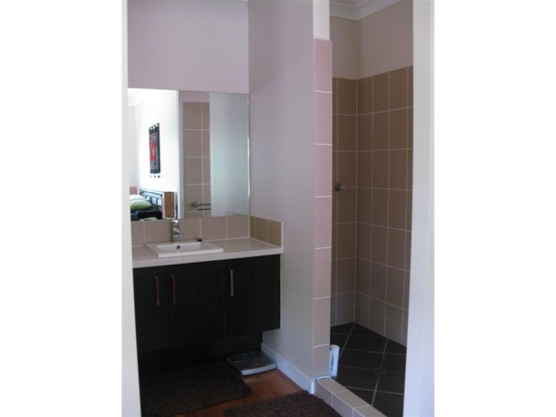 33 Lum Jim Street, Redlynch QLD 4870