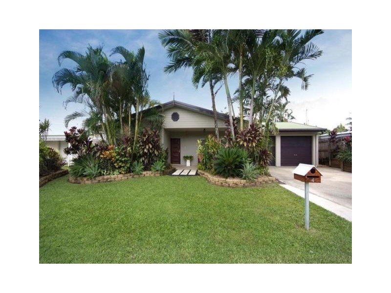 4 Raphis Close, Kamerunga QLD 4870