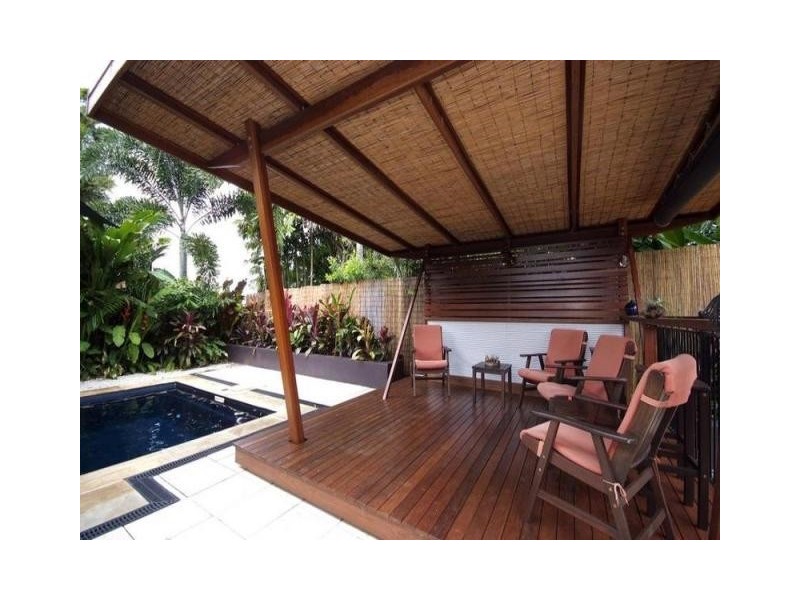 4 Raphis Close, Kamerunga QLD 4870