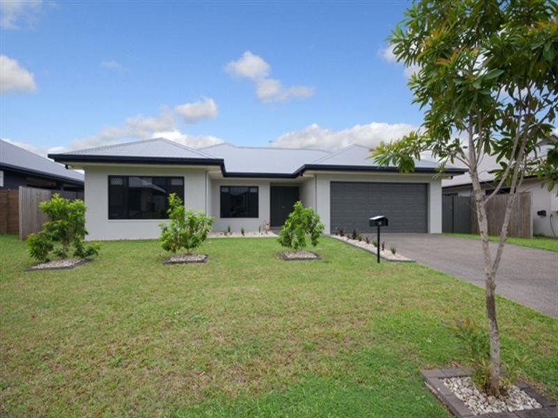 15 Springbrook Avenue, Redlynch QLD 4870