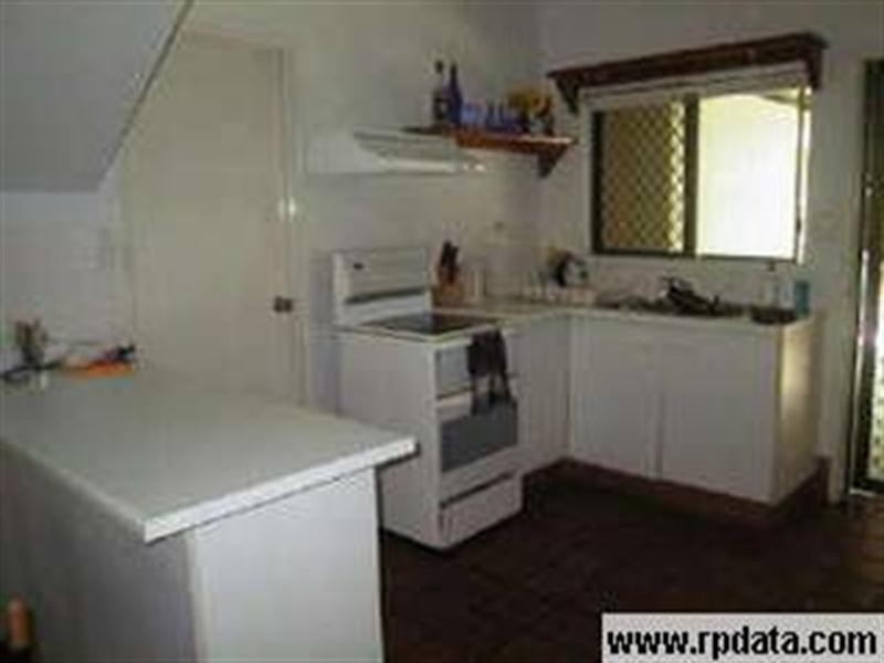 4/13 Le Grande, Freshwater QLD 4870