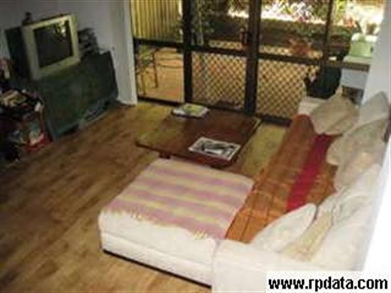 4/13 Le Grande, Freshwater QLD 4870