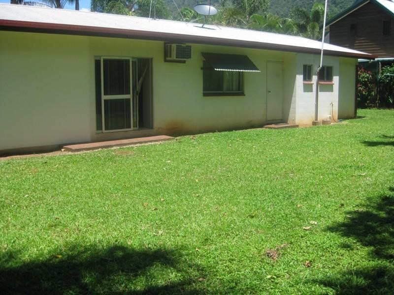 10 Macadamia, Redlynch QLD 4870