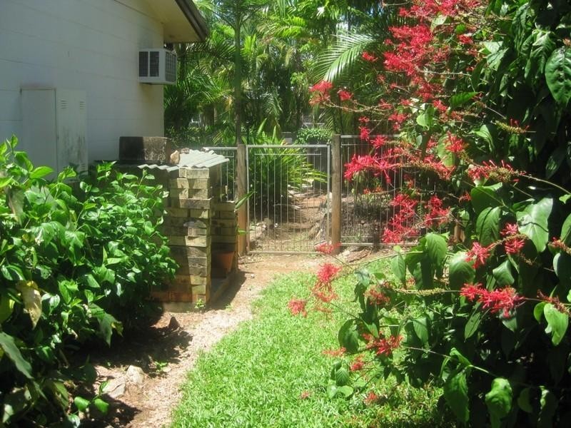 10 Macadamia, Redlynch QLD 4870