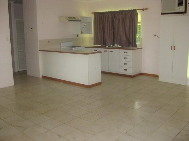 10 Macadamia, Redlynch QLD 4870