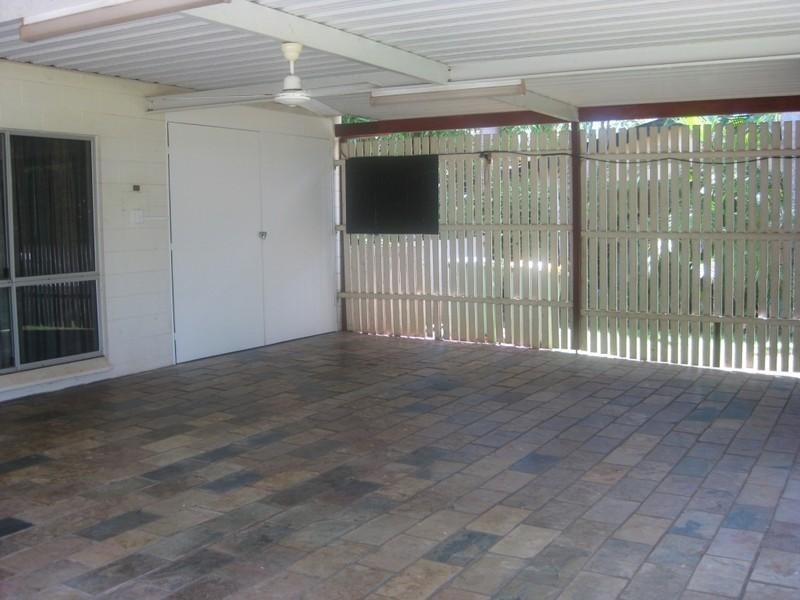 10 Macadamia, Redlynch QLD 4870