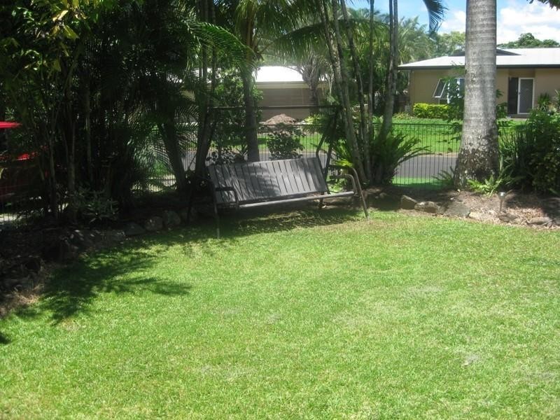 10 Macadamia, Redlynch QLD 4870