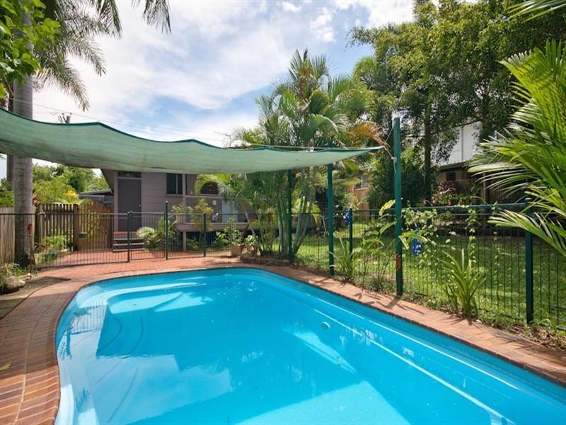 20 Duignan Street, Whitfield QLD 4870