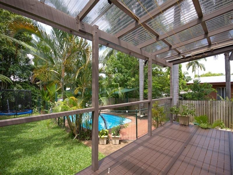 20 Duignan Street, Whitfield QLD 4870