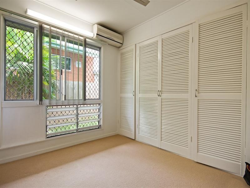 20 Duignan Street, Whitfield QLD 4870