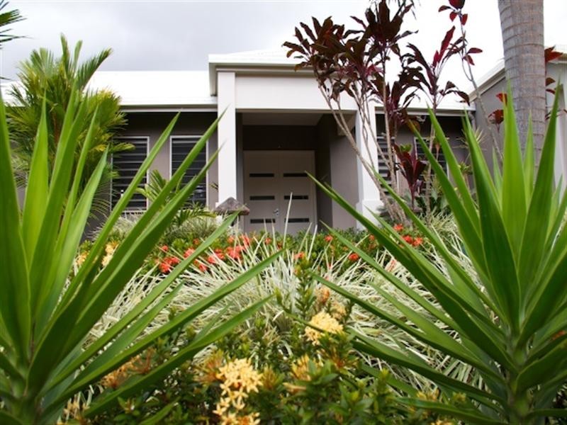 9 Gamburra Street, Redlynch QLD 4870