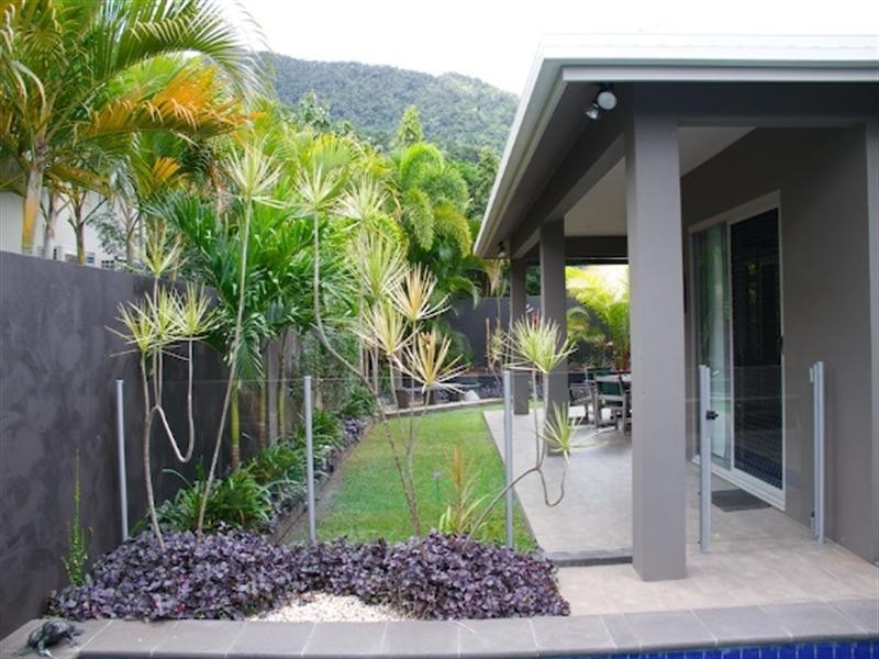 9 Gamburra Street, Redlynch QLD 4870