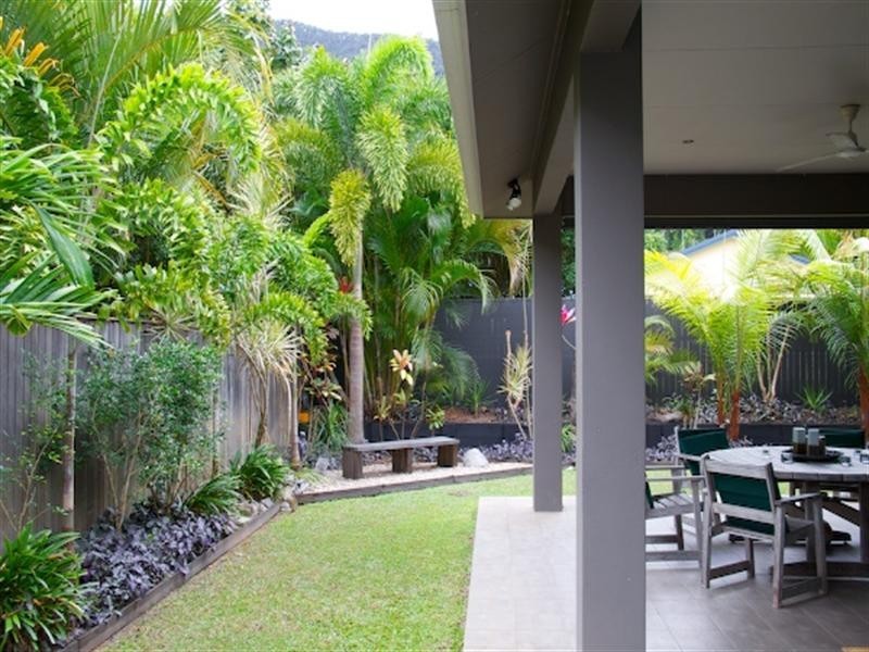 9 Gamburra Street, Redlynch QLD 4870