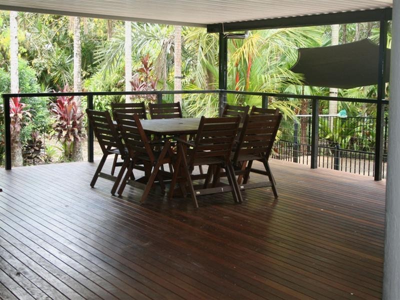 10 Chirio Drive, Redlynch QLD 4870