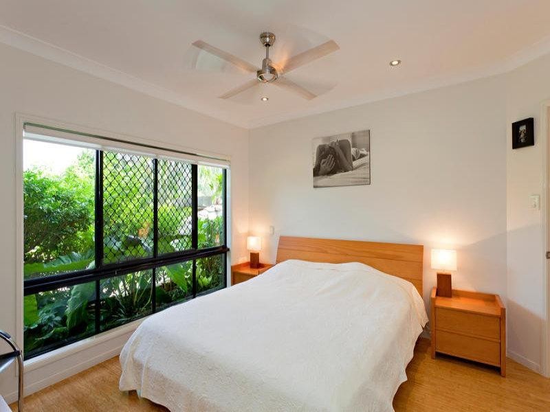 2 Warana Close, Kewarra Beach QLD 4879