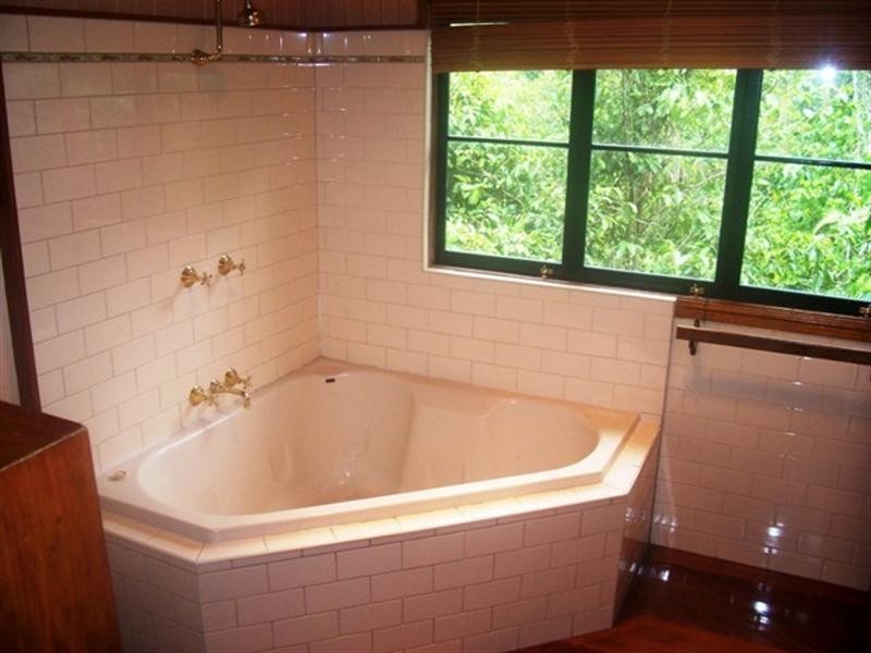 6 Euodia Close, Kamerunga QLD 4870