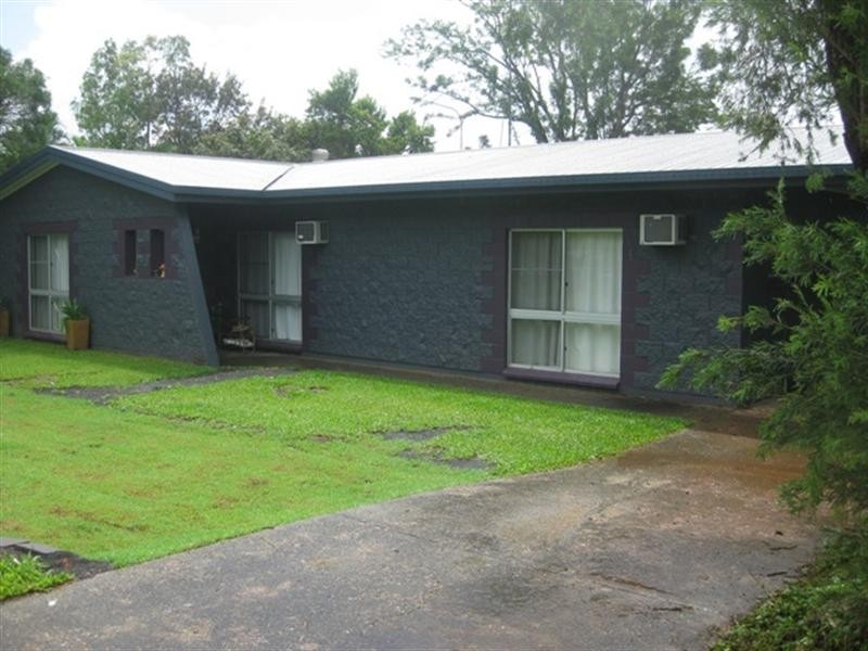 16 Lomatia Street, Redlynch QLD 4870