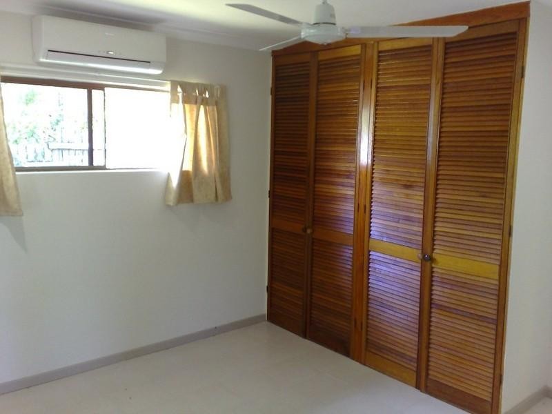 2 Pomona Street, Mooroobool QLD 4870