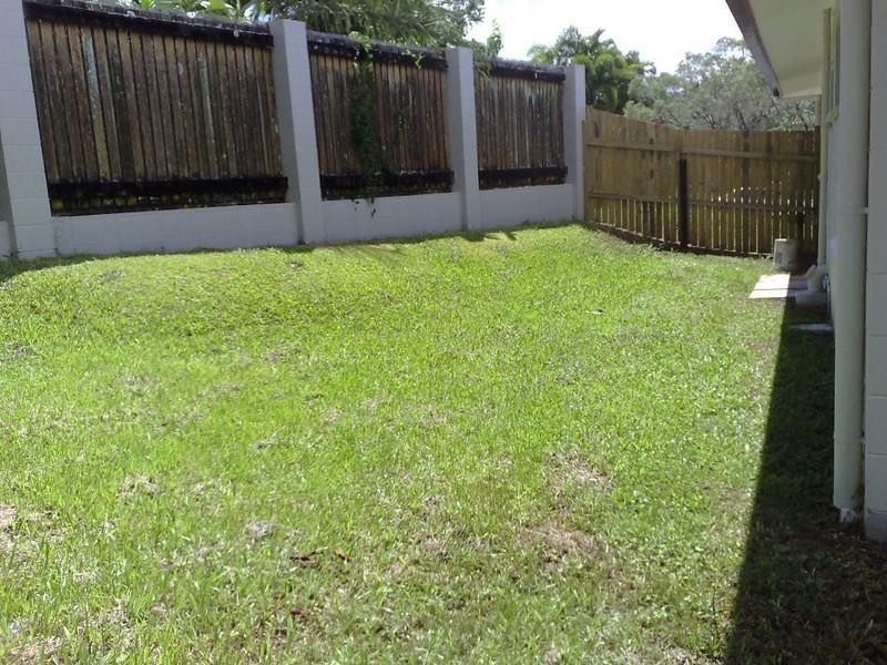 2 Pomona Street, Mooroobool QLD 4870