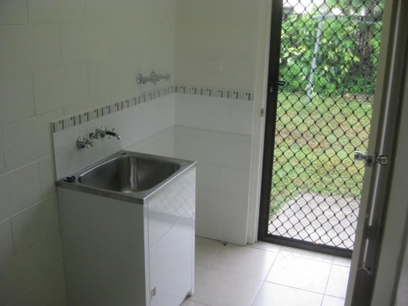 1/87 Mann Street, Westcourt QLD 4870