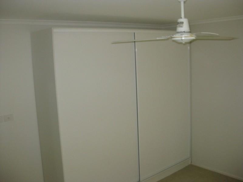 1/87 Mann Street, Westcourt QLD 4870