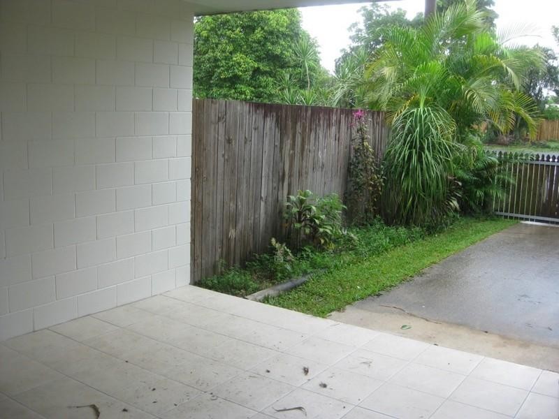 1/87 Mann Street, Westcourt QLD 4870