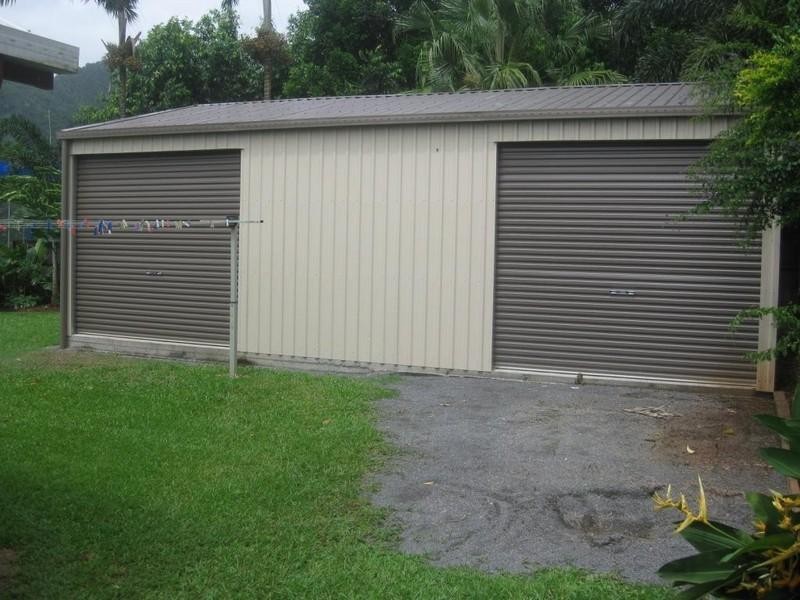 16 Satinash Close, Redlynch QLD 4870