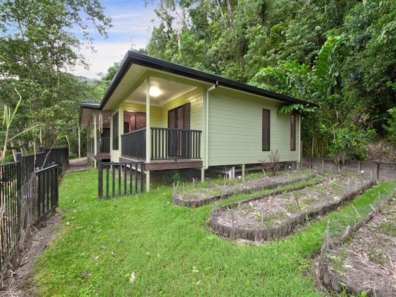 40-42 Cascades Drive, Redlynch QLD 4870